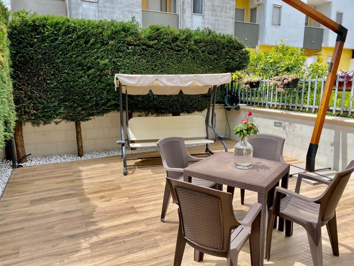 Menouno House * Crispiano