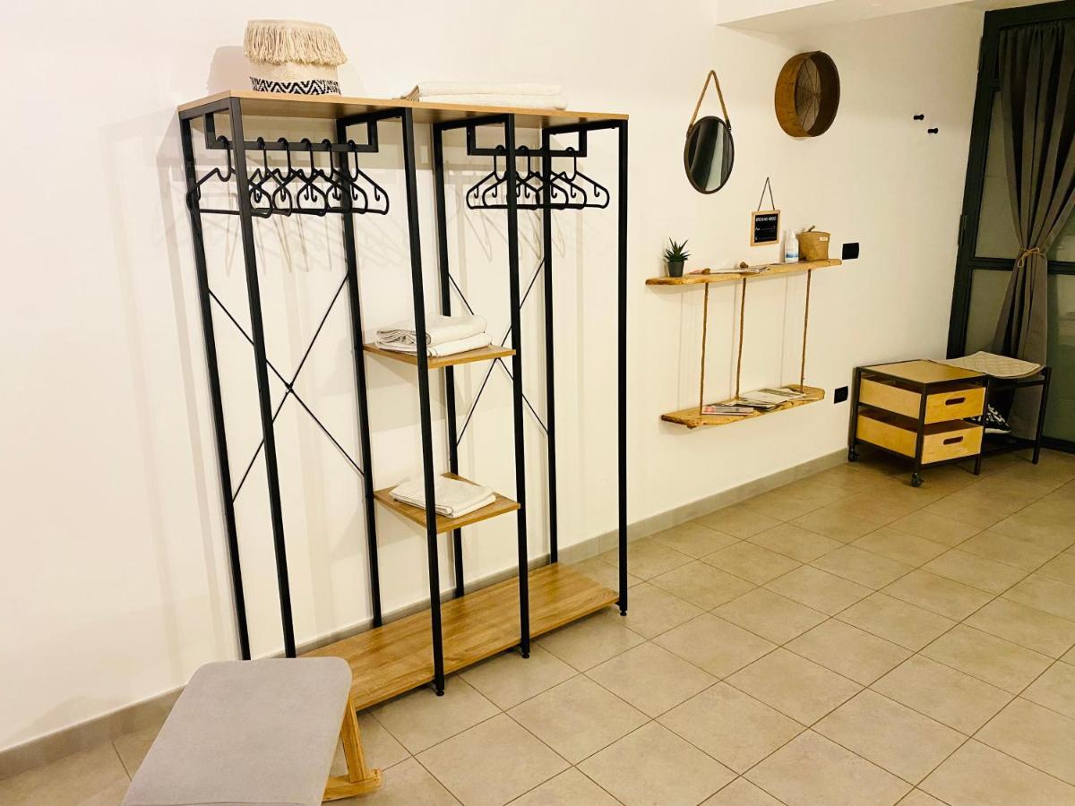 Menouno House