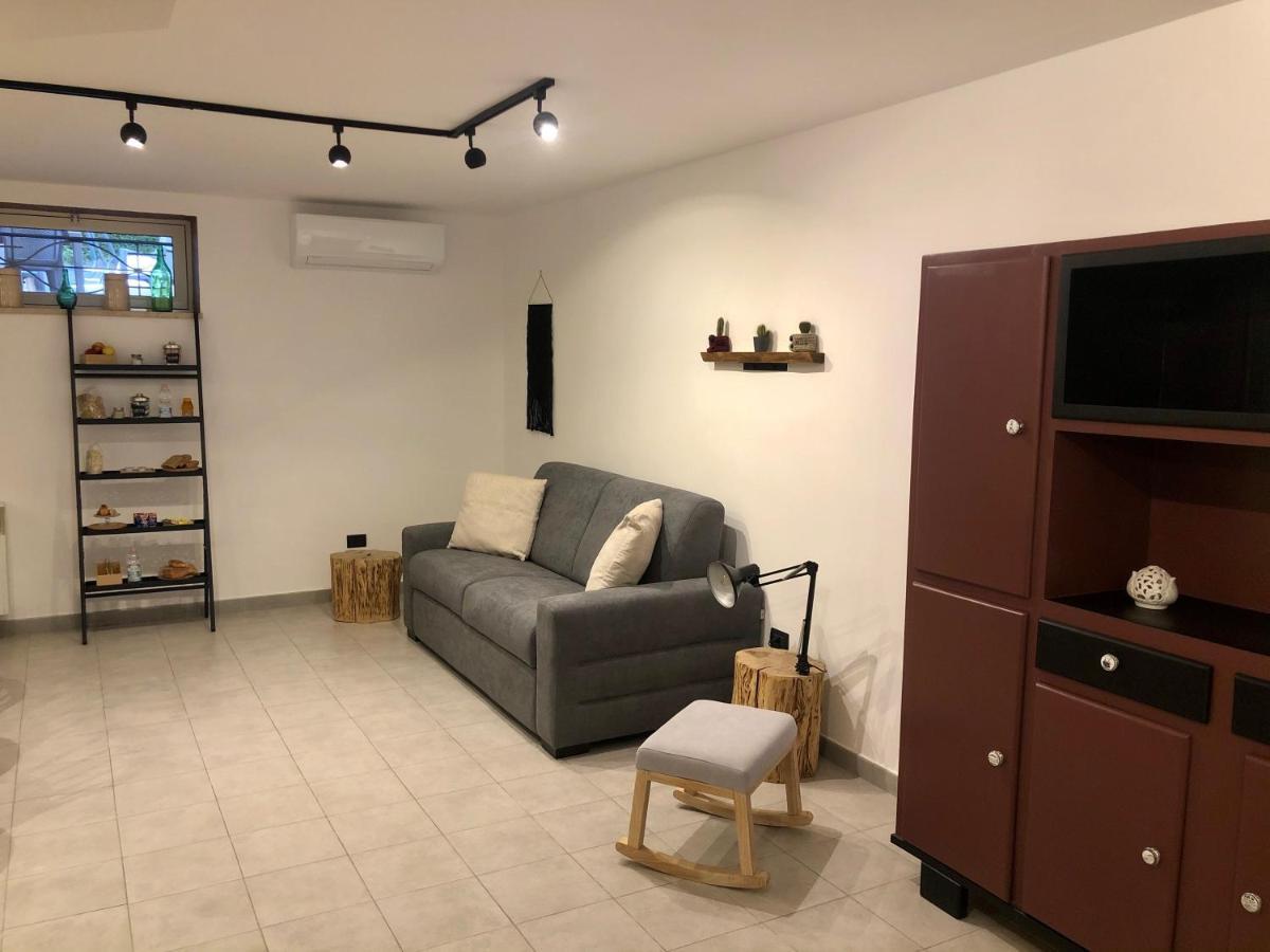 Menouno House Crispiano